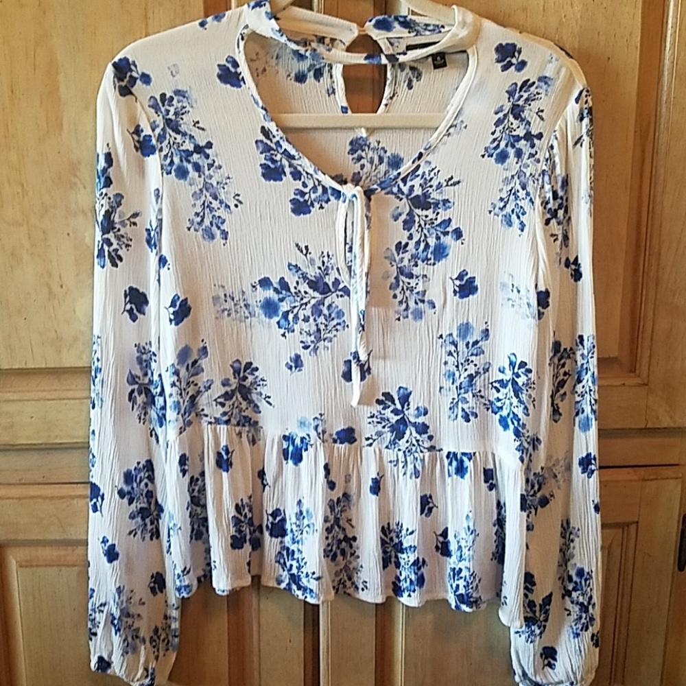 Kendall & kylie peasant top keyhole back